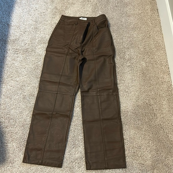 Fake leather pants - Picture 1 of 2